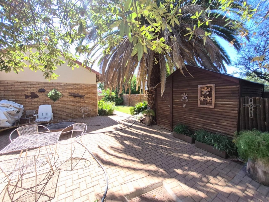 4 Bedroom Property for Sale in Royldene Northern Cape